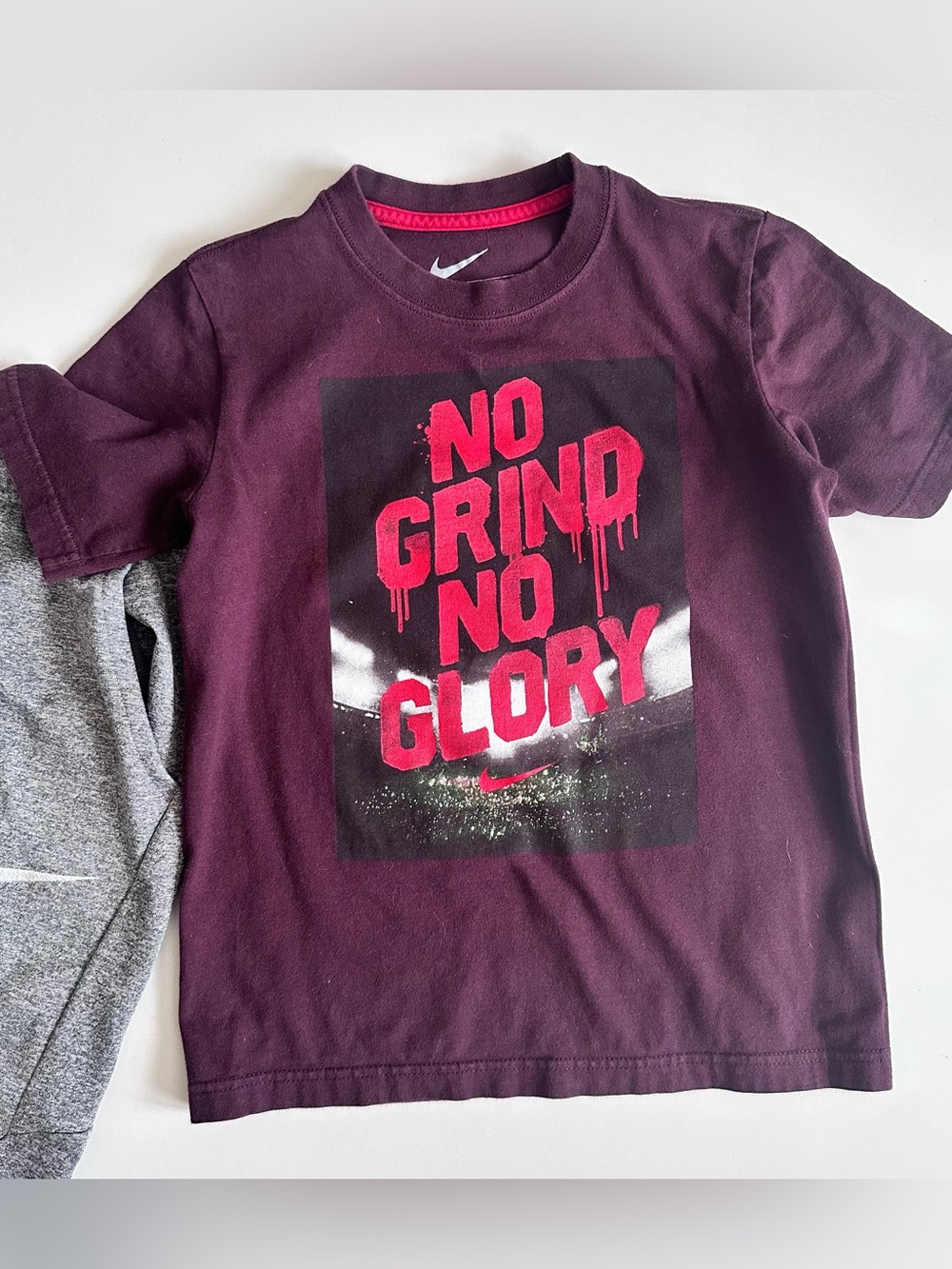 Nike Outfit T-shirt & Joggers Size XS - Picture 2 of 4